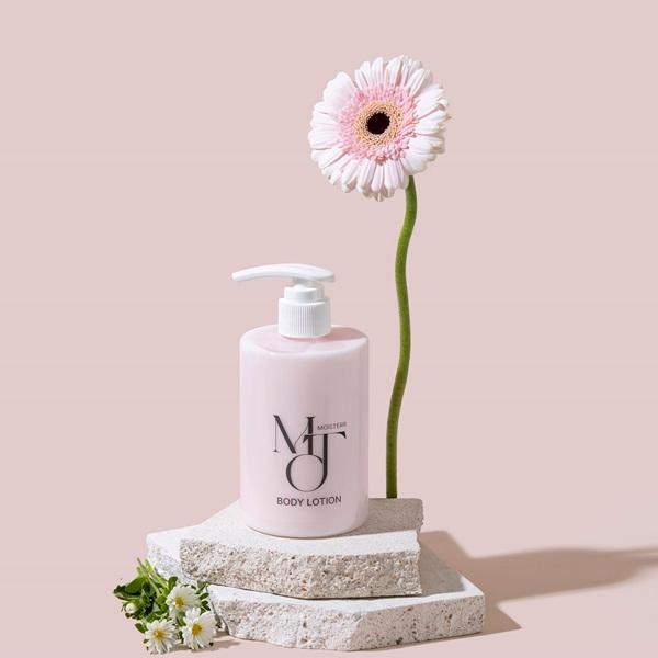 경남 양산시 모이스테르 핑크플라워 퍼퓸 바디로션