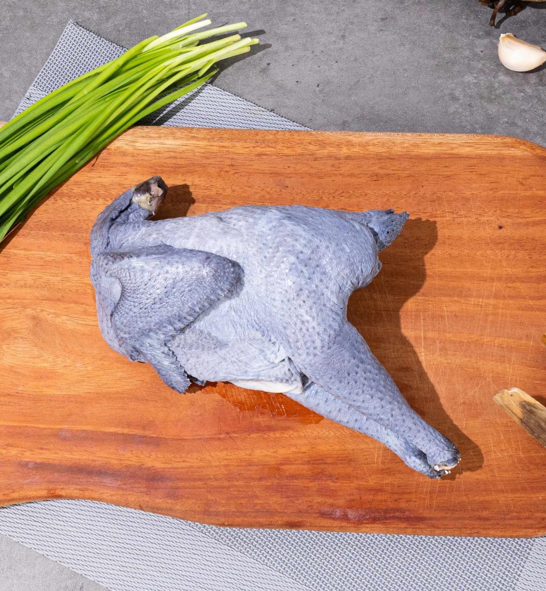 백봉설원 백봉오골계 생닭 7호(651~750g)